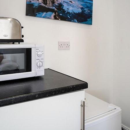 Homesly Guest Rooms, Comfortable En-Suite Guest Rooms With Free Parking And Self Check-In Berwick Upon Tweed Exteriör bild