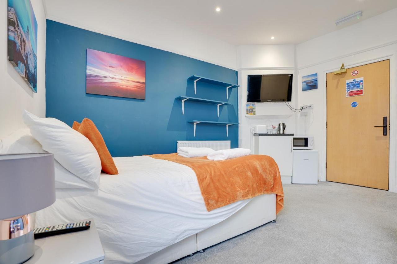 Homesly Guest Rooms, Comfortable En-Suite Guest Rooms With Free Parking And Self Check-In Berwick Upon Tweed Exteriör bild