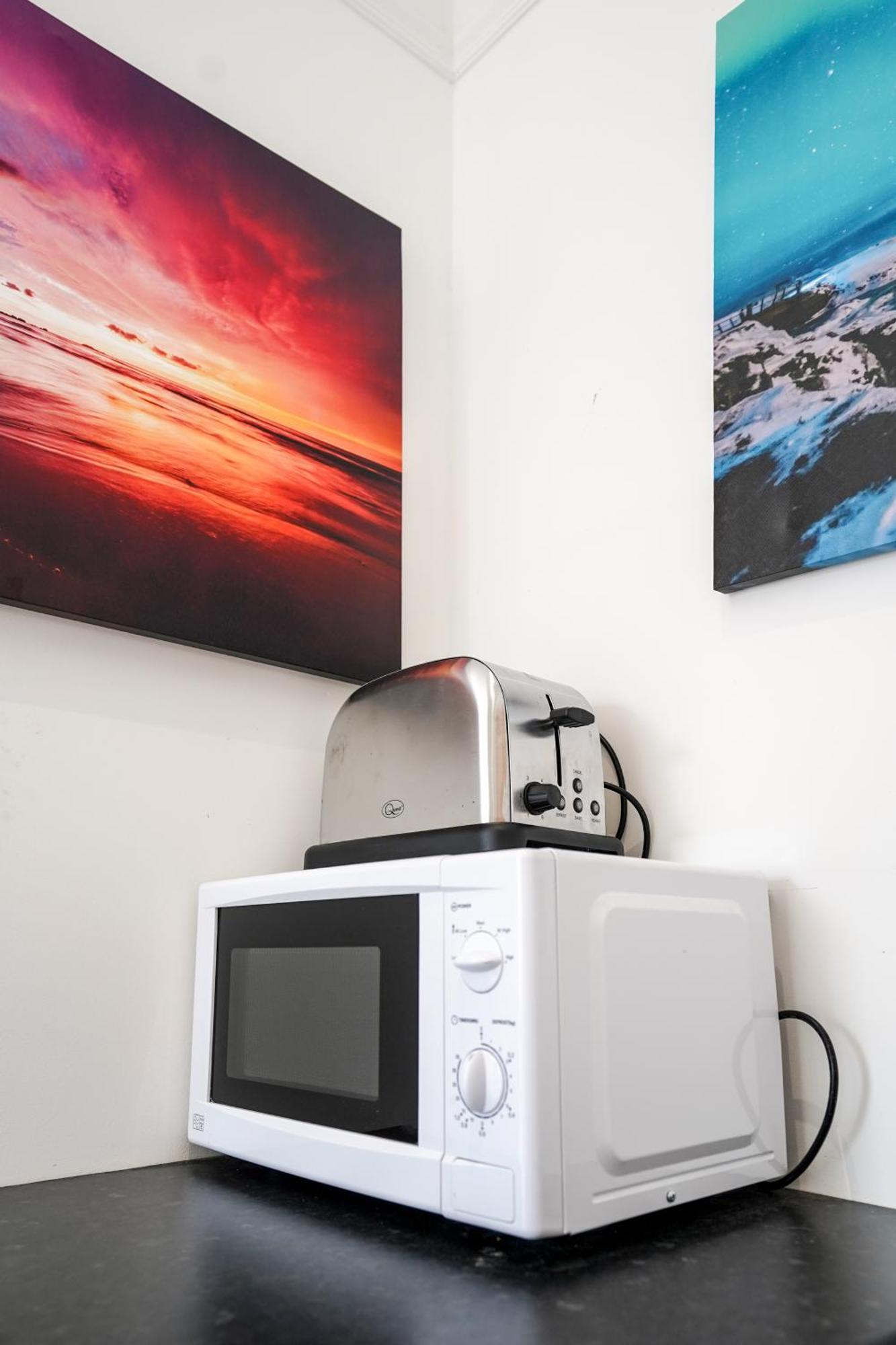 Homesly Guest Rooms, Comfortable En-Suite Guest Rooms With Free Parking And Self Check-In Berwick Upon Tweed Exteriör bild