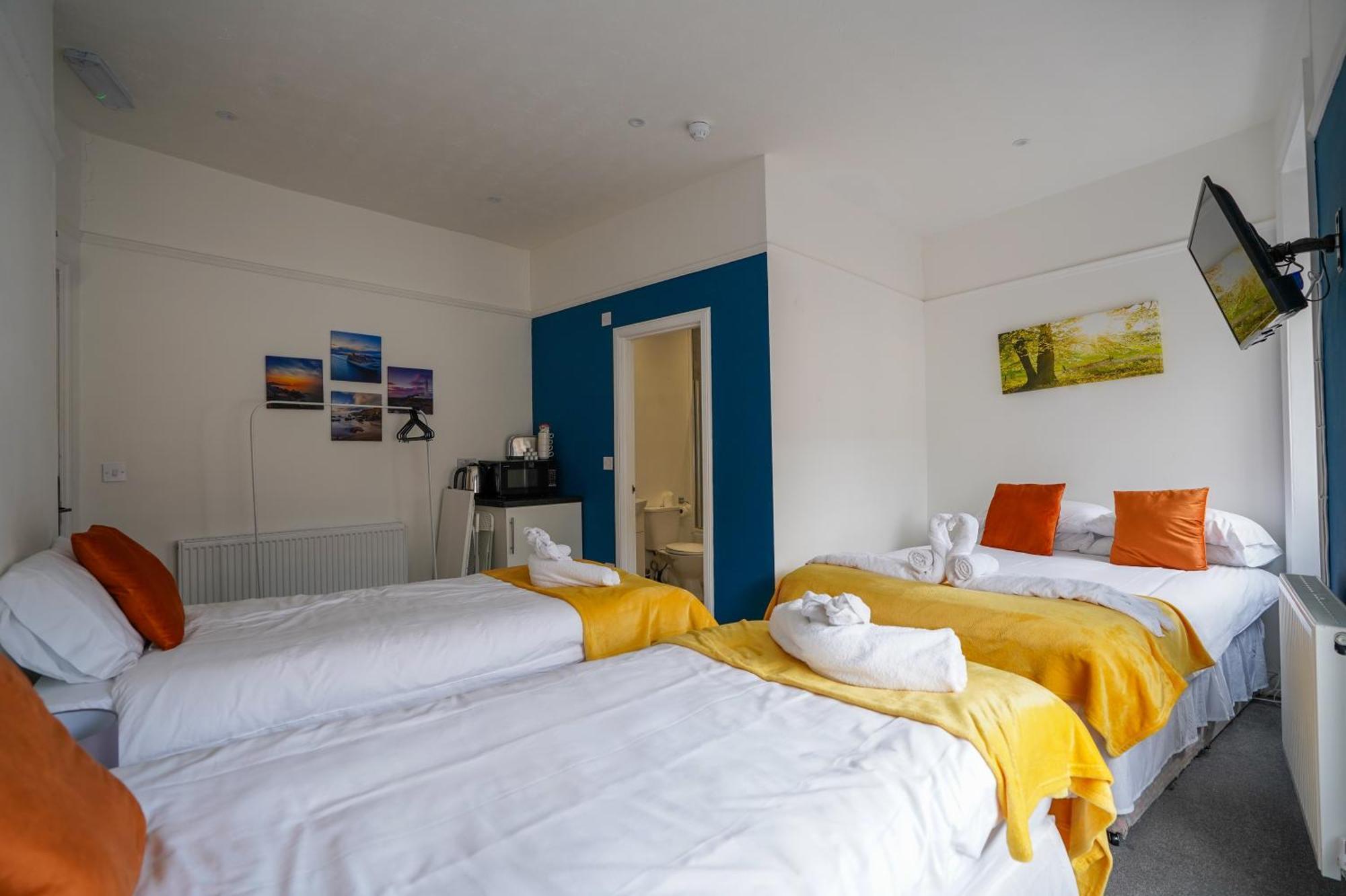 Homesly Guest Rooms, Comfortable En-Suite Guest Rooms With Free Parking And Self Check-In Berwick Upon Tweed Exteriör bild