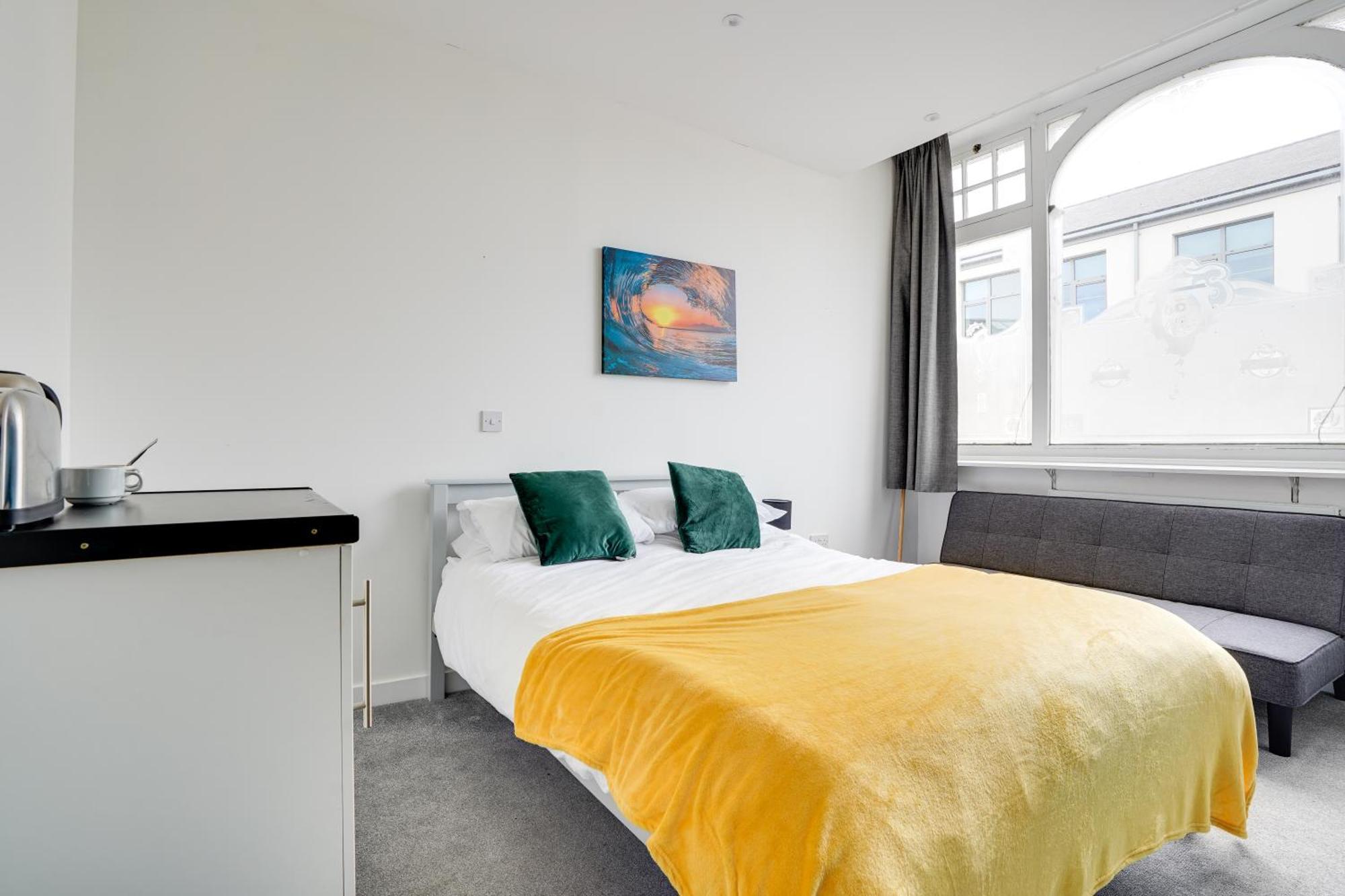 Homesly Guest Rooms, Comfortable En-Suite Guest Rooms With Free Parking And Self Check-In Berwick Upon Tweed Exteriör bild