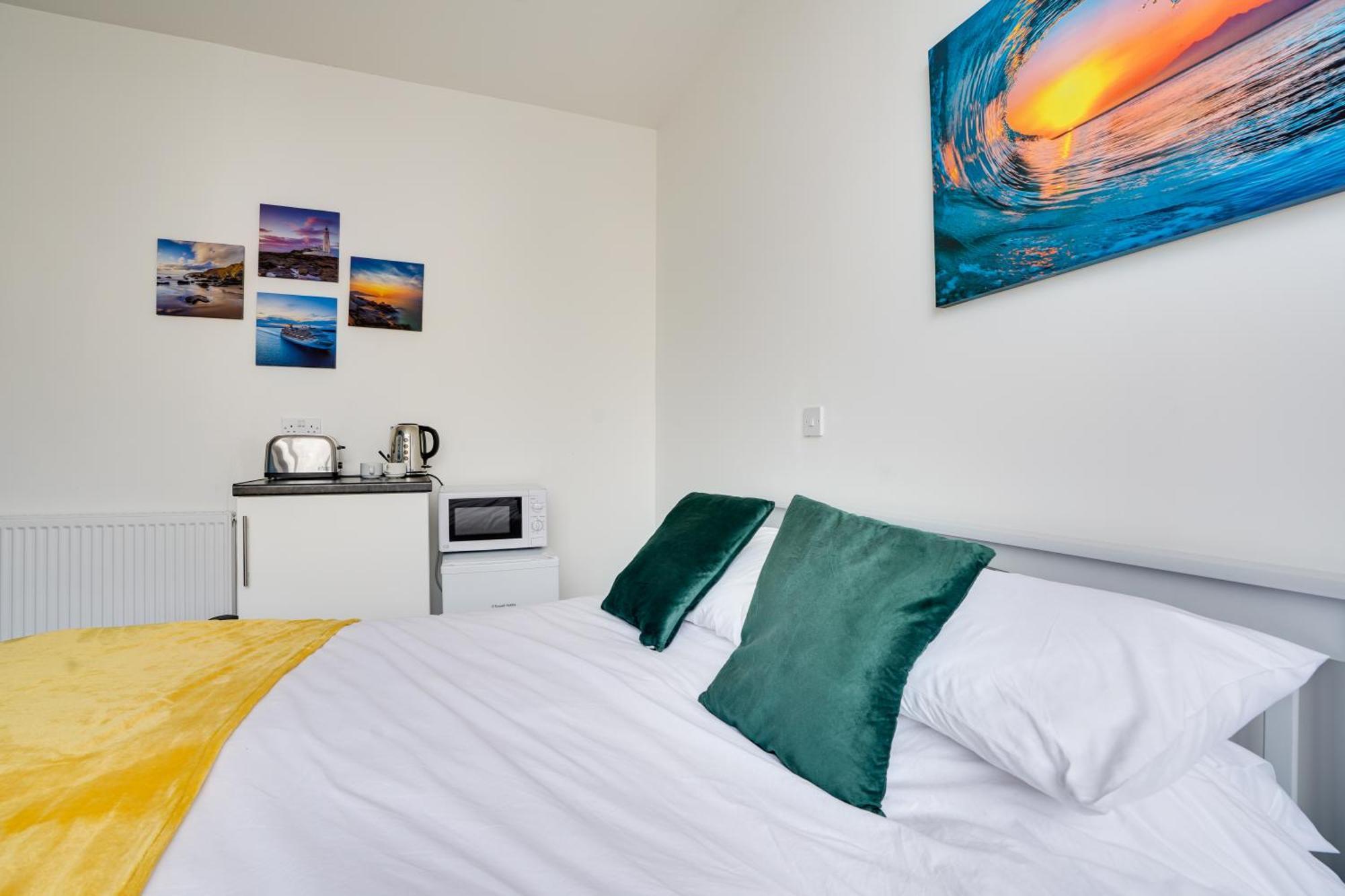 Homesly Guest Rooms, Comfortable En-Suite Guest Rooms With Free Parking And Self Check-In Berwick Upon Tweed Exteriör bild